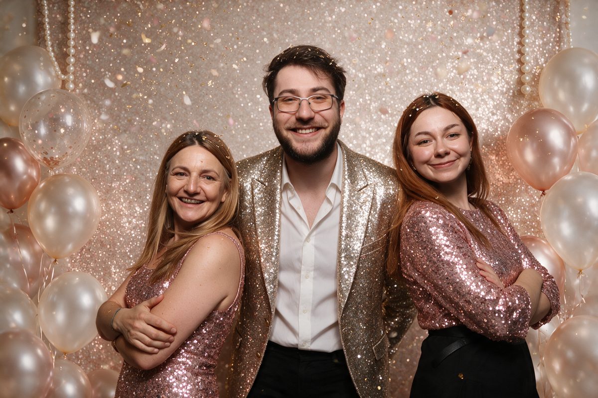 Exemplu AI, tema Glitter Party